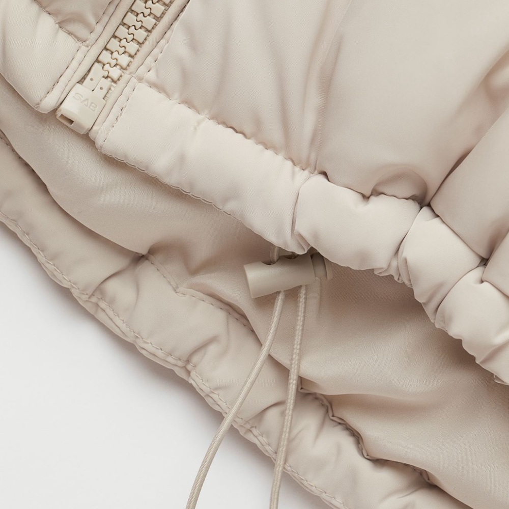 H&M Cream Cropped Puffer Jacket